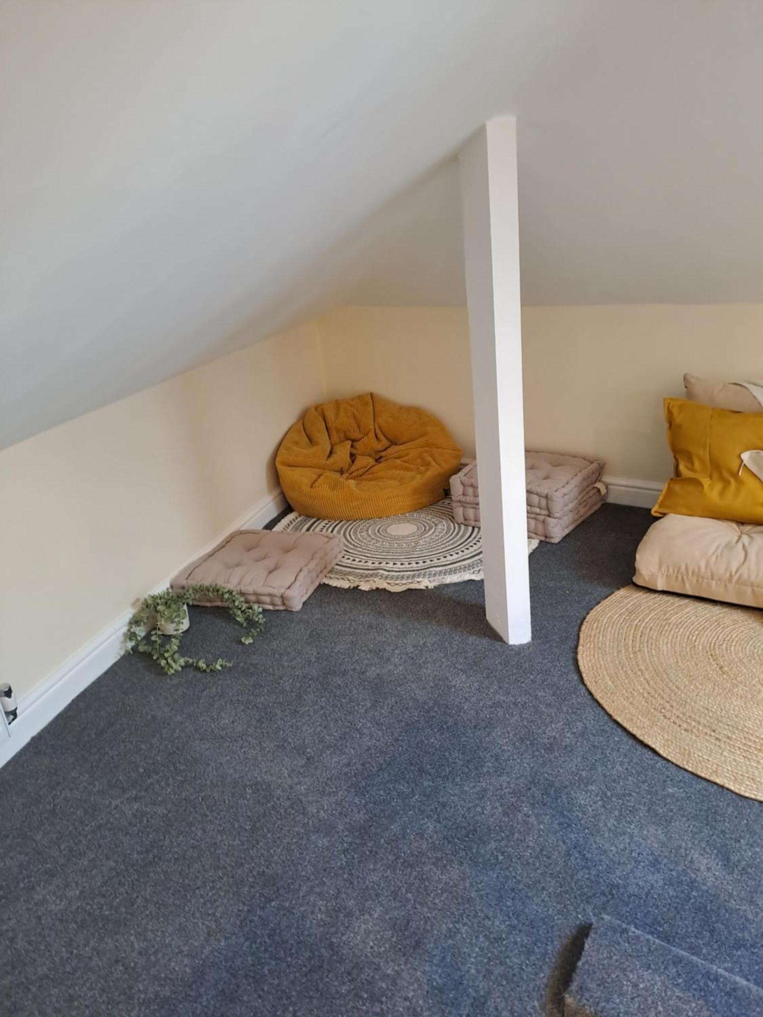 شقة Modern Cosy Corner Flat 3 Bed And Loft Sleep 7 People لندن المظهر الخارجي الصورة